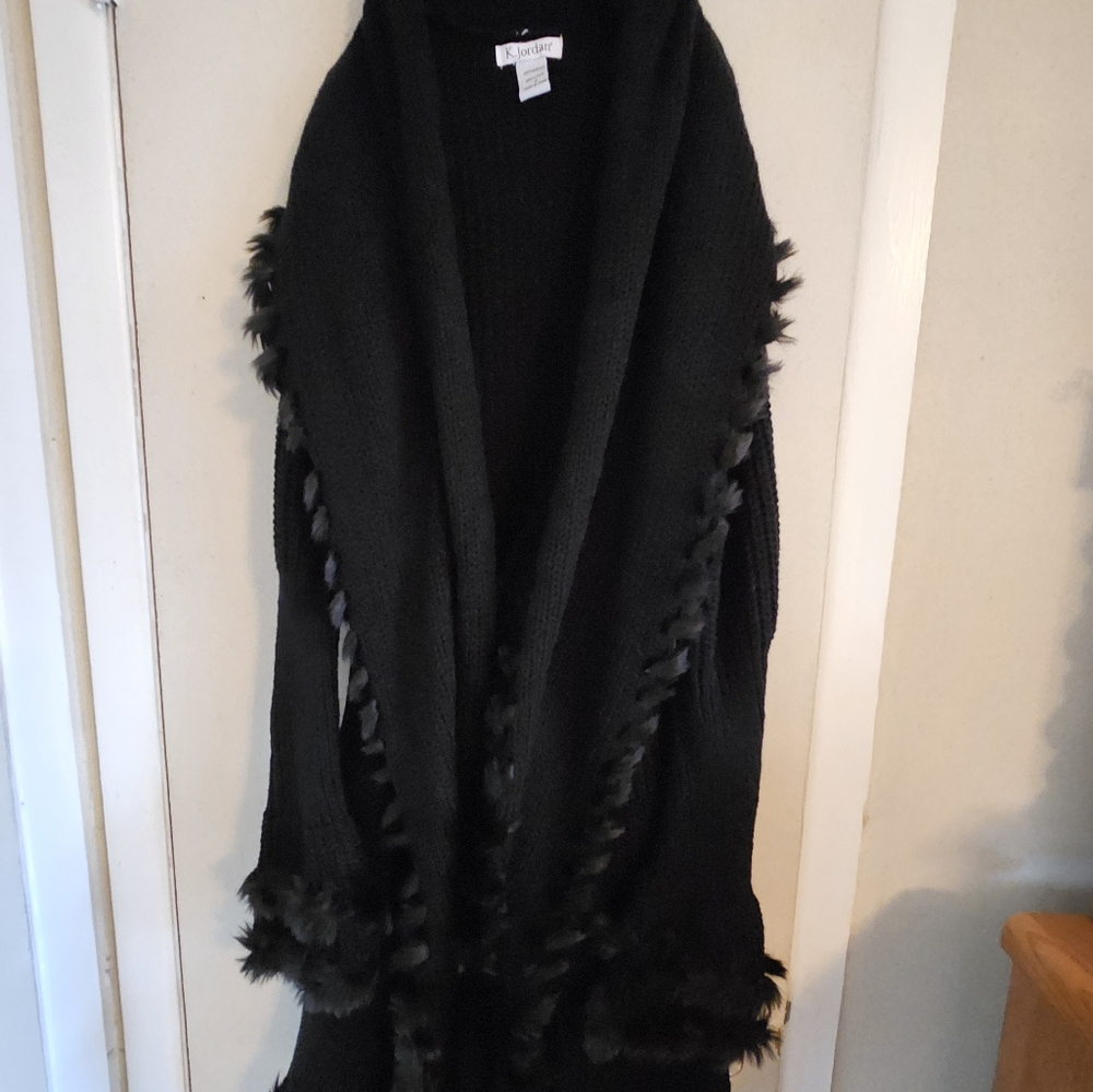 Sweater - Picture 2 of 4